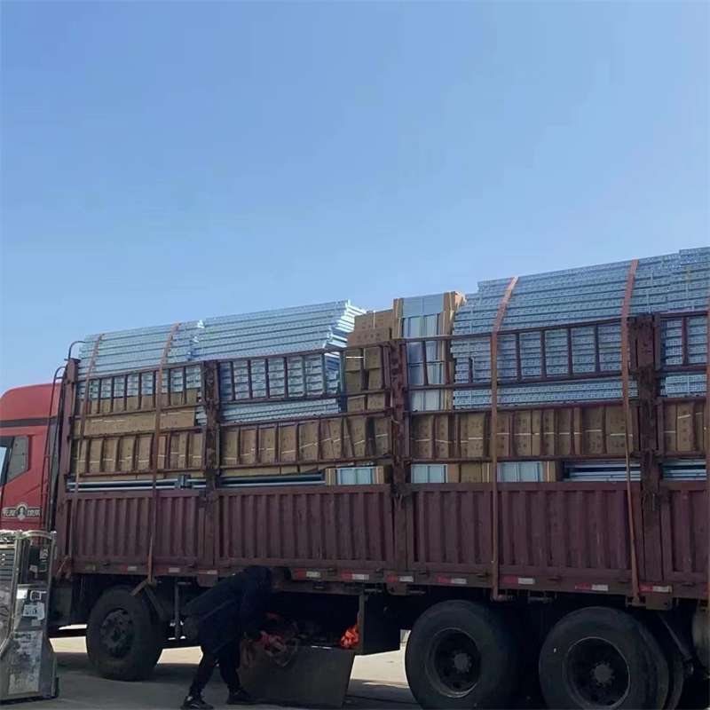 南岸区镇康县进仓物流：专线直达的多元货运之旅